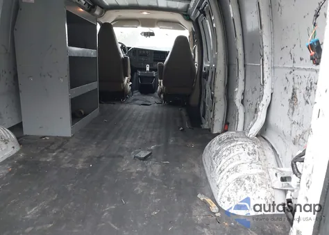 2018 Chevrolet Express 2500 Work Van из США, поврежденный, VIN 1GCWGBFP1J1251577